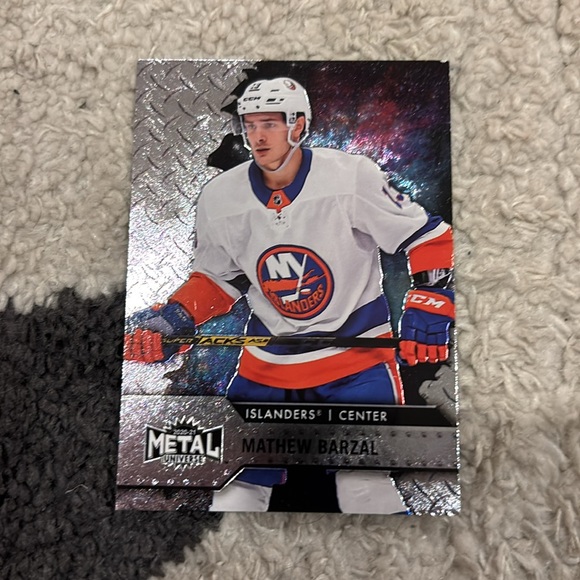 Small baseball card collection with one signed basketball card - Picture 4 of 7